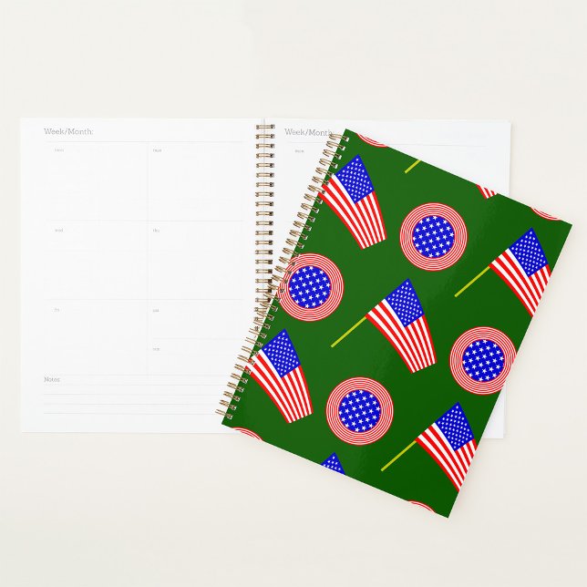 Patriotisches amerikanisches Flaggenmuster auf grü Planer (Von Creator hochgeladen)