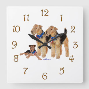 Patriotisches Flaggentrio Quadratische Wanduhr