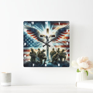 Patriotisches Militärkreuz Quadratische Wanduhr
