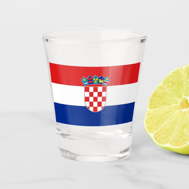 Patriotisches Schießglas mit der Flagge Kroatiens Schnapsglas (Vorderseite)