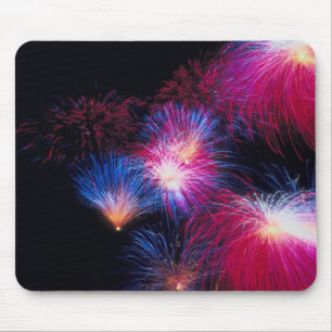 Patrotic Feuerkugeln fliegen, Feuerwerke, mousepad
