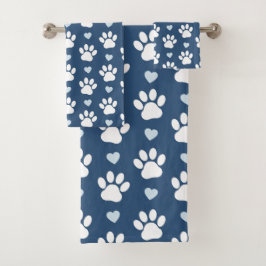 Patrouilles de chiens, traces, pattes d'animaux, c