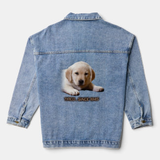 Pauvre Fatigué Petit Chiot Du Labrador. Comme Moi