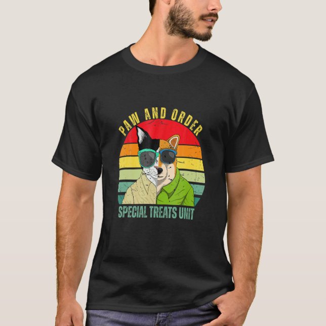 Paw And Order Special Feline Unit Pets Raining Dog T-Shirt (Vorderseite)
