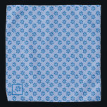 Paw Prints Personalisiert Dog Blue Bandana Halstuch<br><div class="desc">Ein niedlicher blauer Hundeverband mit einem Pfotenmuster . Personalisieren Sie es mit dem Namen Ihres Hundes . © ArianeC Illustrations-Alle Rechte vorbehalten</div>
