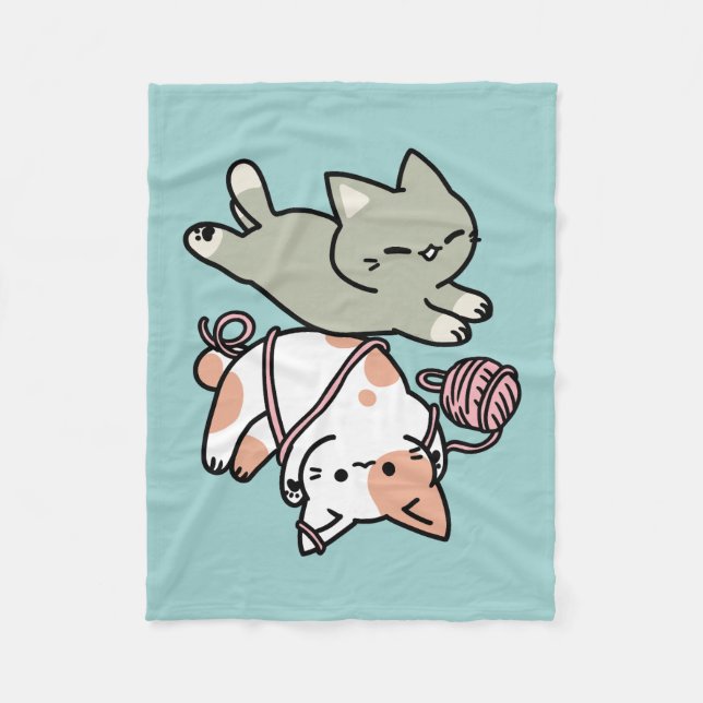 Paws and Play – Adorable Cat Illustration Fleecedecke (Vorderseite)