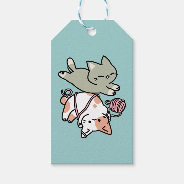 Paws and Play – Adorable Cat Illustration Geschenkanhänger (Vorderseite)
