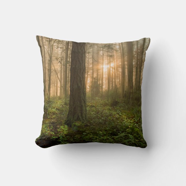 Pazifischer Nordwestnebeliger Morgen des wald| Kissen (Vorderseite)