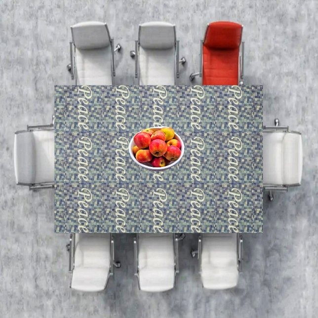 Peace Abounds Tischdecke (Set your Christmas Table with this elegant-looking tablecloth, for a festive look!)