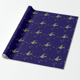 Peace At Christmas With Dove In Flight Festive Geschenkpapier