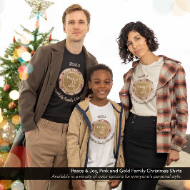 Peace & Joy Pink Goldene Familie Name Weihnachten T-Shirt