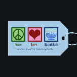 Peace Liebe Hanukkah Niedliches Party Geschenkanhänger<br><div class="desc">Custom Peace Liebe Hanukkah Gastgeschenk Tags für ein Chanukah Geschenk. Ein hübsches Friedenszeichen,  ein Herz und eine wunderschöne Menorah auf einem niedlichen,  blauen jüdischen Geschenkschild.</div>