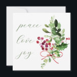Peace Liebe Joy Holly Berry Green Feiertagskarte<br><div class="desc">Eine schlichte,  moderne,  zweiseitige Ferienkarte in Grün- und Weißtönen mit Aquarell aus heiligen Beeren und zahlreichen Wintern-Grüntönen,  Liebe und Freude in handgeschriebener Schrift Typografie. Die Rückseite hat eine Urlaubsmeldung und Ihre Namen,  die leicht personalisiert sind.</div>