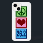 Peace Liebe Marathon Case-Mate iPhone Hülle<br><div class="desc">Ein Friedenszeichen, Herz und 26.2. Ein tolles Geschenk für einen Marathonläufer, der Lieben hat zu laufen. Laufen ist eine großartige Übung.</div>