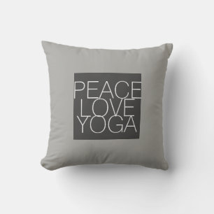 peace love yoga citation coussin sur gris