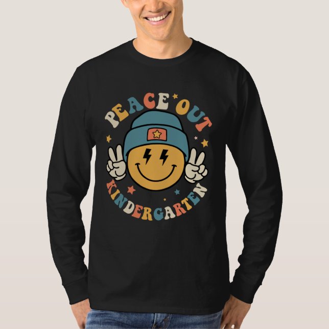 Peace Out Kindergarten Groovy Retro Happy Last Day T-Shirt (Vorderseite)