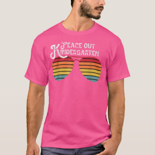 Peace Out Kindergarten Niedlich Class of 2022 Grad T-Shirt