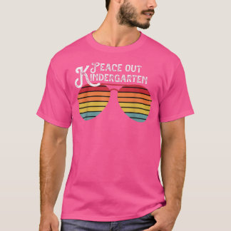 Peace Out Kindergarten Niedlich Class of 2022 Grad T-Shirt