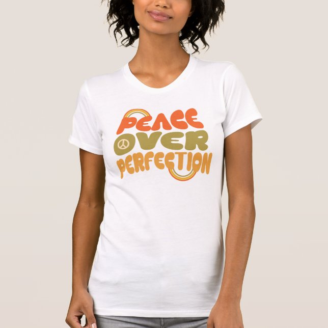 Peace Over Perfection Retro T-Shirt (Vorderseite)