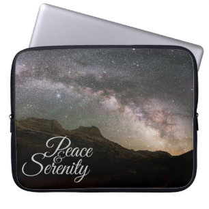 Peace & Serenity Mountain Night Sky Laptopschutzhülle