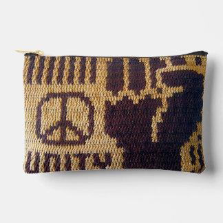 Peace Sign Unity Fist Brown Artisan Crochet Print Zubehörtasche