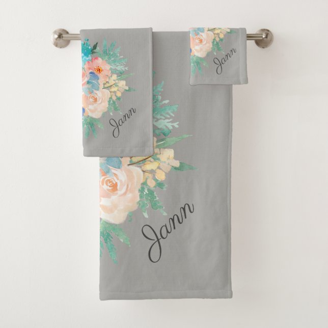 Peach and Aqua Floral Bouquet mit Namen Badhandtuch Set (Insitu)