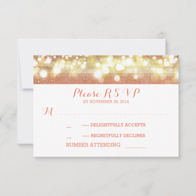 peach and gold string lights Glitzer Hochzeit RSVP Karte (Vorderseite)