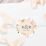 Peach, Blush, Cream Wedding Envelope / Gefallen Runder Aufkleber<br><div class="desc">Eleganter mit Monogramm Hochzeitsaufkleber oder Gaumen-Aufkleber mit herrlichen Aquarelltönen in einer schönen Mischung aus Pfirsich, Orange, Rosa, Rosa, Creme und Champagner. Zentriert in Champagnercreme mit Initialen und zweiter Textzeile in schwarzen Farbtönen. Auch mit Text in goldenen Tönen erhältlich. Zwei Größen und mehrere Formoptionen zur Auswahl. Die untere Textzeile kann für...</div>