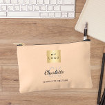 Peach business logo name monogram zubehörtasche<br><div class="desc">Ein pfirsichfarbener Hintergrund,  schwarzer und grauer Text. Personalisieren und fügen Sie Ihr Firmenlogo,  Vorname,  Monogramm-Initialen und vollständigen Namen hinzu.</div>