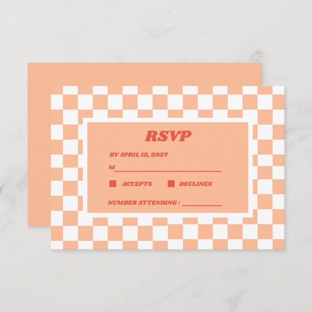 Peach Fuzz Checkered Gingham Pattern RSVP Karte (Vorne/Hinten)