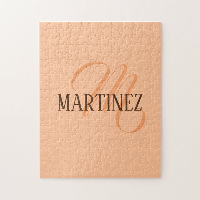 Peach Fuzz Eleganter Personalisierter Name (Vertikal)