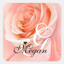 Peach Fuzz Rose Background Monogram Name Heart Quadratischer Aufkleber