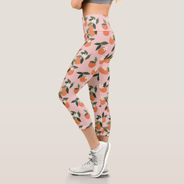 Peach Orange Juice Muster Capri Leggings (Links)