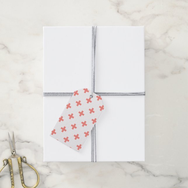 Peach polka Kreuze auf weiß Geschenkanhänger (Mit Garn)