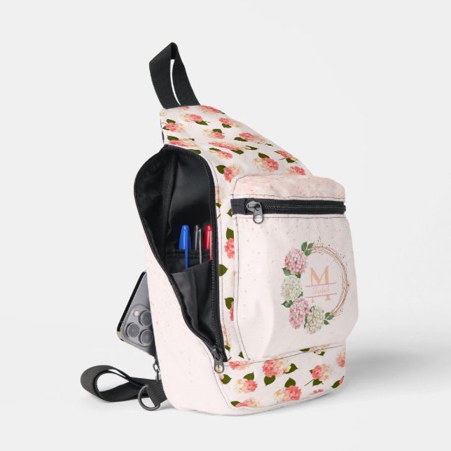 Peach Vintage Garden Blossoms Crossbody Bag (Offen)
