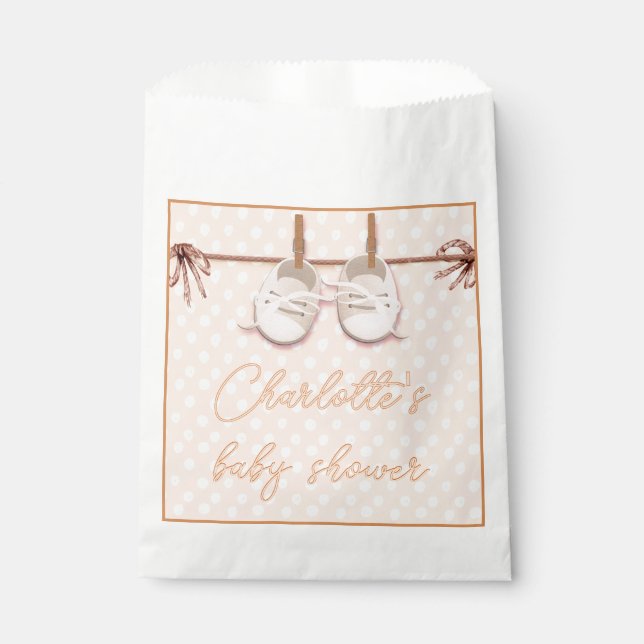 Peach-y Baby Schuhe Geschenktütchen (Vorderseite)