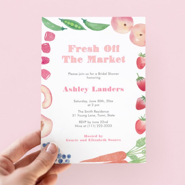 Peachy Pink Off The Market Bridal Shower Einladung (She's Fresh Off The Market! Watercolor Farmers Market Bridal Shower Invite With Peachy Pink accents)