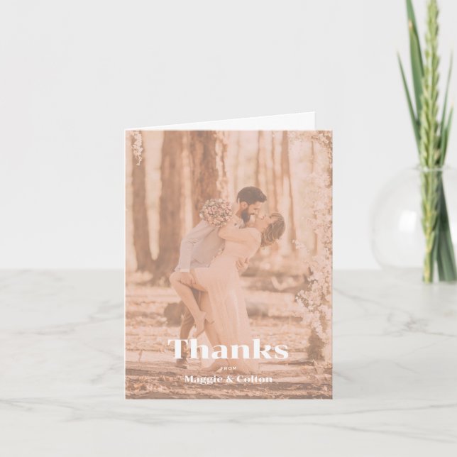 Peachy Retro Lettering Wedding Dankeskarte (Vorderseite)