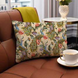 Peacock Art Nouveau Floral Pattern Lendenkissen