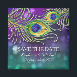 Peacock Feather Wedding Jeweled Save the Date Magnet<br><div class="desc">Matching Save the Date Magnete für Familie und Freunde. Woll eine elegante, festliche Peacock Feather Party Hochzeit, die elegant und schön ist? Dieses Design ist mit handgewebten, wasserfarbenen Pfauenfedern mit grafisch gestalteten Diamantschmuck (HINWEIS: Das ist eine flache gedruckte Einladung, es werden keine wirklichen Schmuck, Goldfolie oder Metallfolie oder Tinte verwendet)...</div>