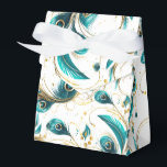 Peacock Feathers Party Leckerei Box Geschenkschachtel<br><div class="desc">Das Gastgeschenk wird in einem hübschen Pfauenfedern-Druck angezeigt. Passen Sie dieses Objekt an und fügen Sie es hinzu oder kaufen Sie es wie gezeigt. Tipp: Fügen Sie einen Aufkleber mit Namen hinzu und fügen Sie ein hübsches Band hinzu. Lizenzierter Image Tipp: Fügen Sie einfach Ihre großen Leckereien hinzu und fügen...</div>