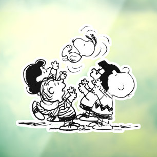 Peanuts Gang Lifting Snoopy Fensteraufkleber
