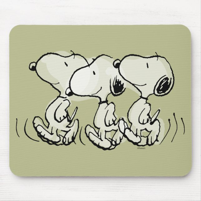 Peanuts | Snoopy stolziert Mousepad (Vorne)