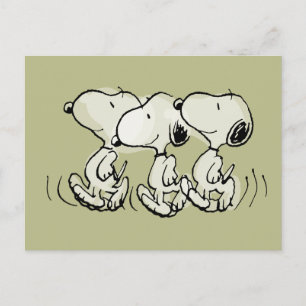 Peanuts Snoopy stolziert Postkarte