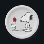 Peanuts | Snoopy & Woodstock Red & Black Pappteller<br><div class="desc">Set the perfect scene for your next celebration with these absolutely adorable Peanuts paper plates! Featuring the heartwarming classic illustration of Snoopy receiving a sweet, bright red flower from his best pal, Woodstock, these plates are guaranteed to bring smiles to all your guests.</div>