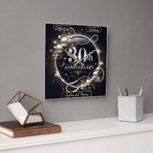 Pearl Bliss zum 30. Jubiläum Quadratische Wanduhr