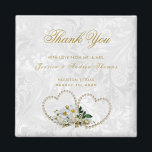 Pearl Hearts & Blume Damask Wedding Vielen Dank Magnet<br><div class="desc">Elegante Stilperlen und Blume Gastgeschenk Hochzeit dank Magneten. Alle Texte,  Textfarben,  Schriftart und Hintergrundfarbe sind vollständig an Ihre Anforderungen angepasst. Wenn Sie Hilfe benötigen,  um Ihr Produkt anzupassen oder passende Produkte wünschen,  kontaktieren Sie mich bitte über meinen Shop und ich werde Ihnen gerne weiterhelfen.</div>