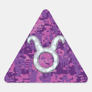 Pearl Like Taurus Zodiac Symbol on Digital Camo Dreieckiger Aufkleber