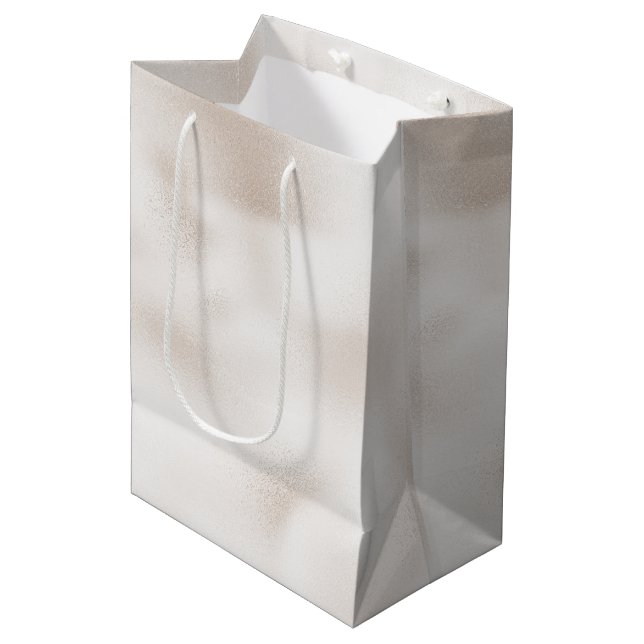 Pearl White Christmas Mittlere Geschenktüte (Vorderseite Schrägansicht)