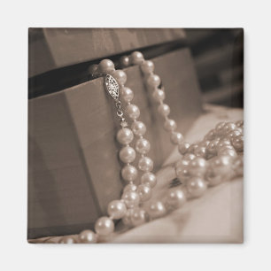 Pearls Magnet